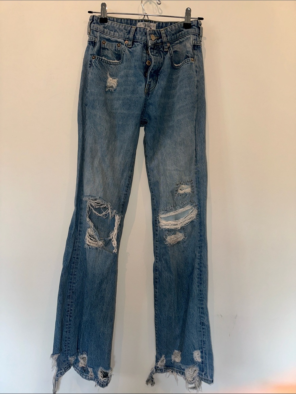 Free People McCoy Destroyed Straight Leg Jeans, Sz 25 embroidered tall